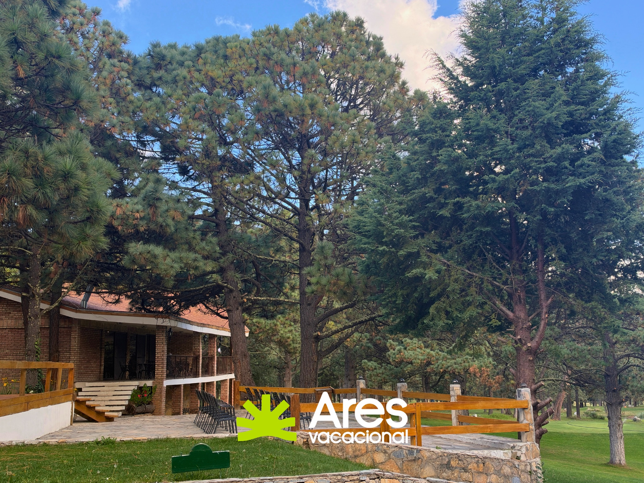 Cabaña de lujo en Bosques de Monterreal — fotografía 50