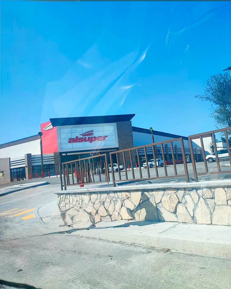 Salón o bodega en renta en Ramos Arizpe, Coahuila — fotografía 4