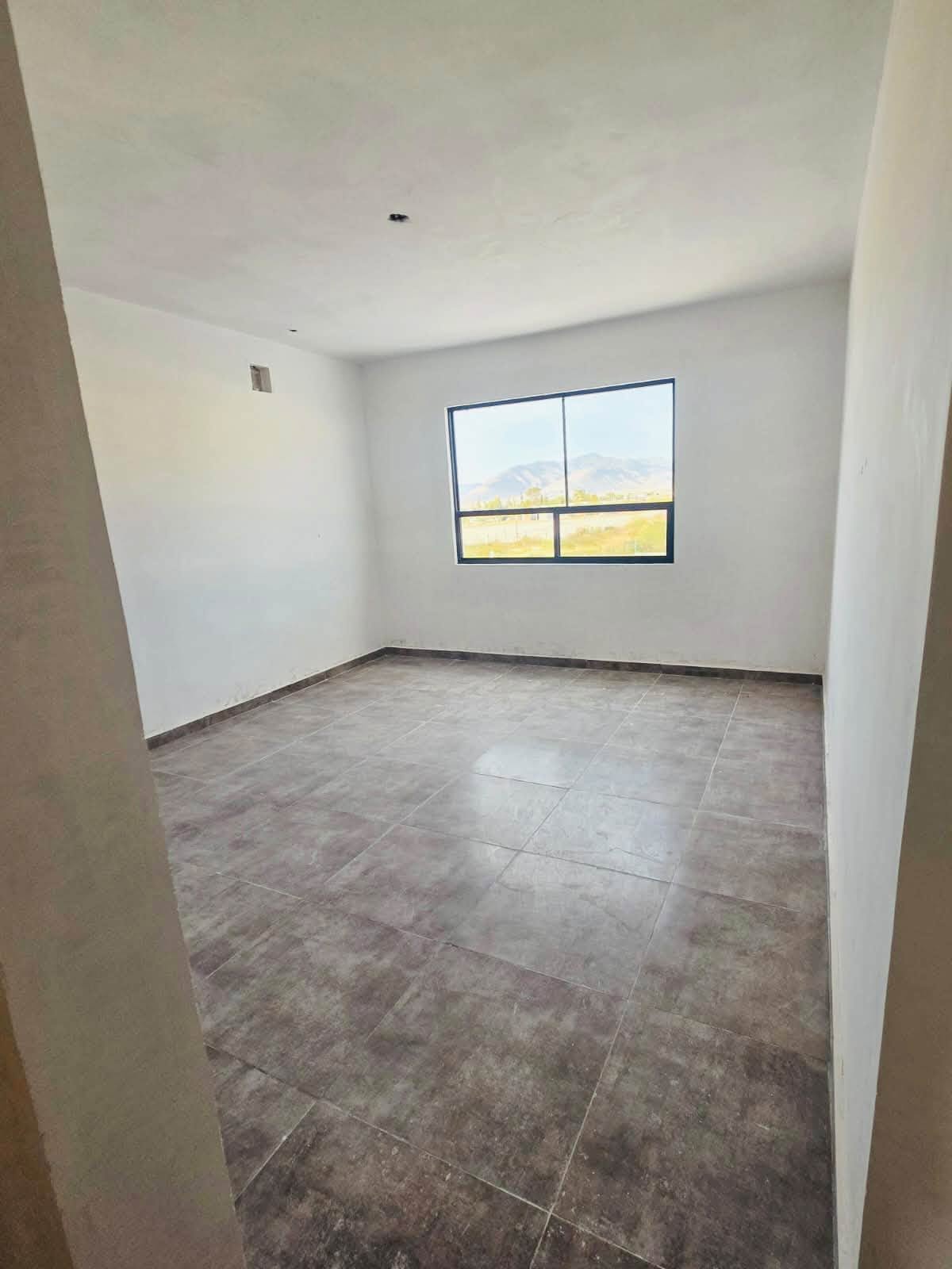 Casa en venta al Oriente de Saltillo en Fraccionamiento Colibri — fotografía 5